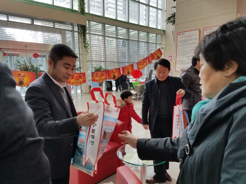 熱熱鬧鬧過大年 猜猜燈謎鬧元宵——經開支...